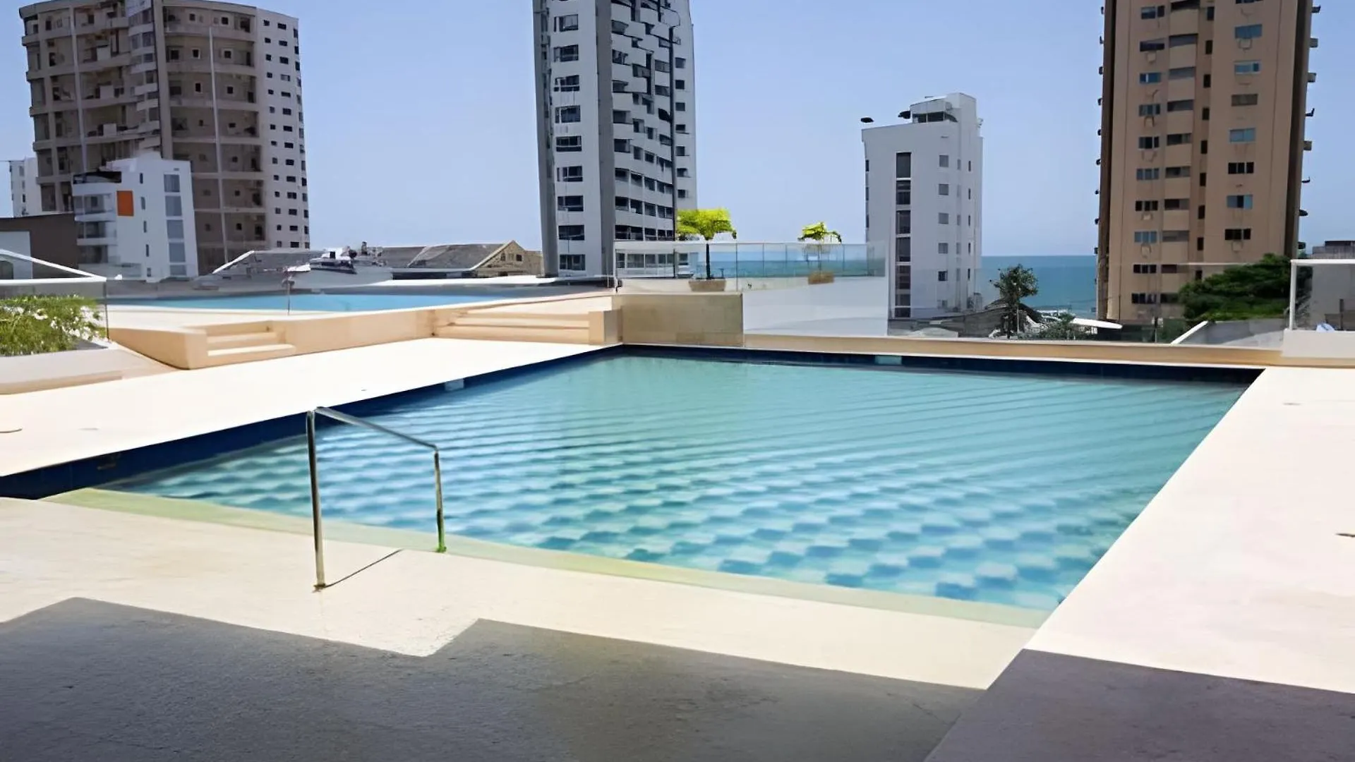 Panoramic Sea View 2 Br/Pool, Gym Apartment Cartagena