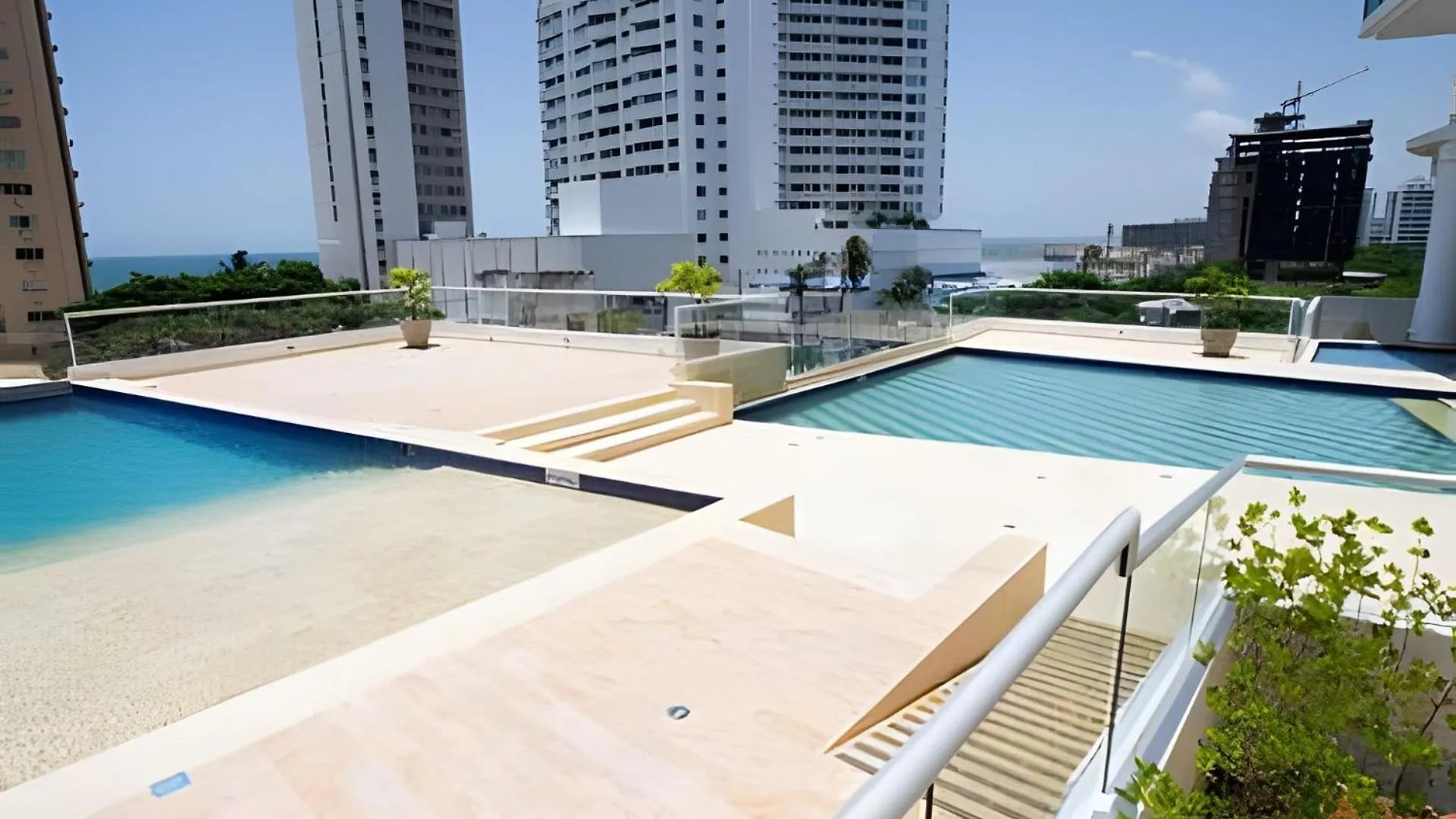 Panoramic Sea View 2 Br/Pool, Gym Apartment Cartagena