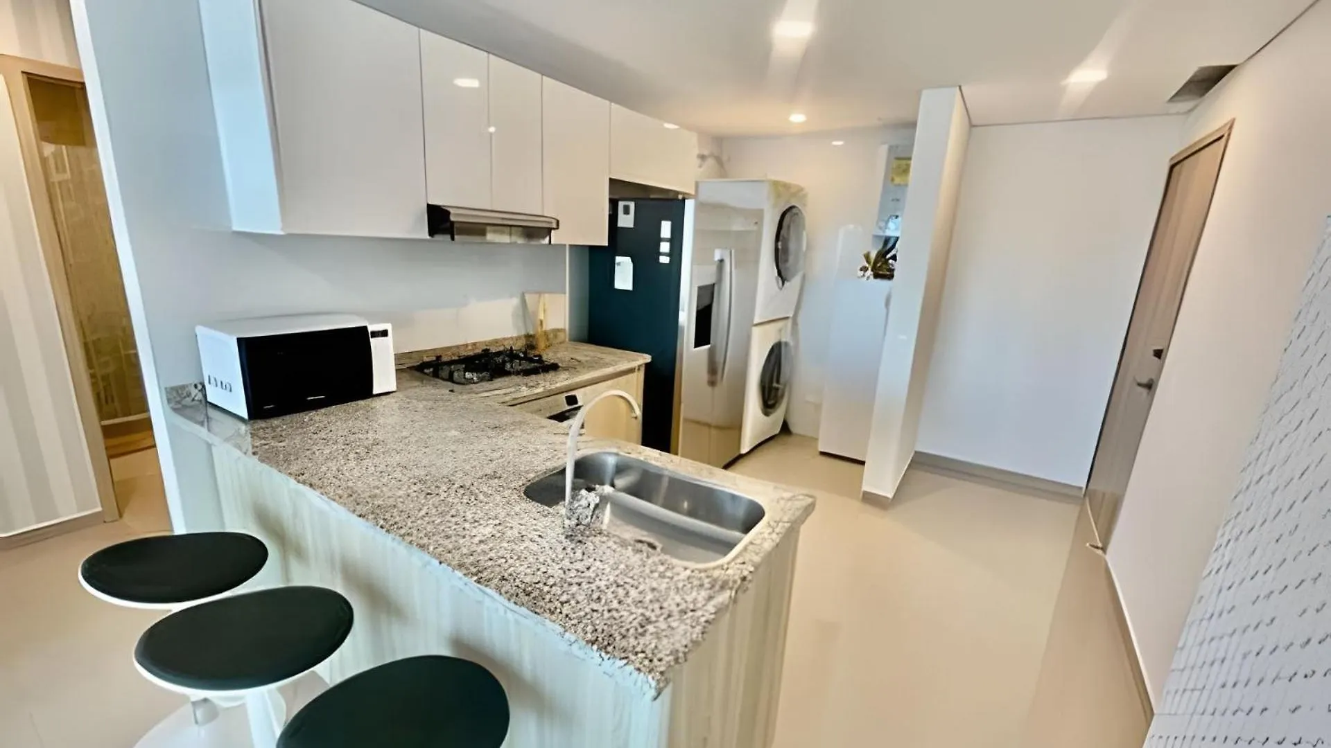 Panoramic Sea View 2 Br/Pool, Gym Apartment Cartagena