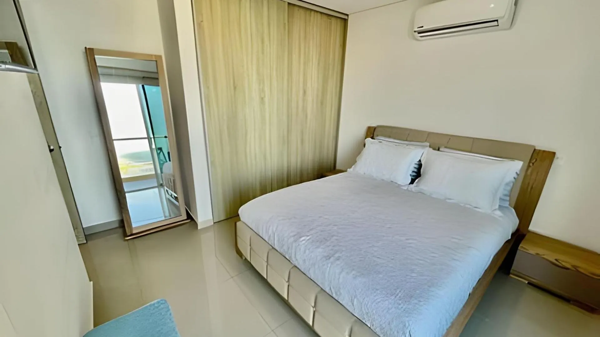 Panoramic Sea View 2 Br/Pool, Gym Apartment Cartagena 0*,  Colombia